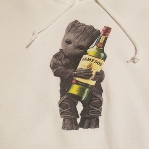Medium size hoodie Groot/Jameson